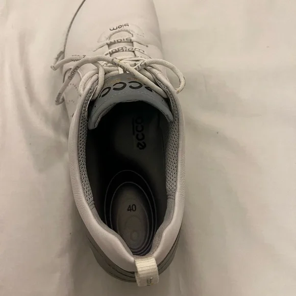 ECCO Women’s Golf Shoes - Picture 7 of 12